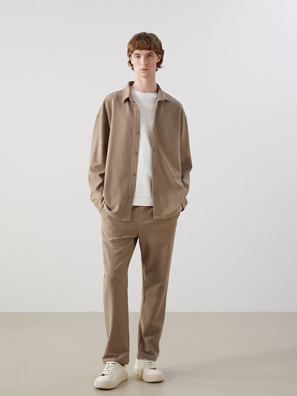 Kahverengi Rahat Kalıp Uzun Kollu Gabardin Erkek Gömlek-1
