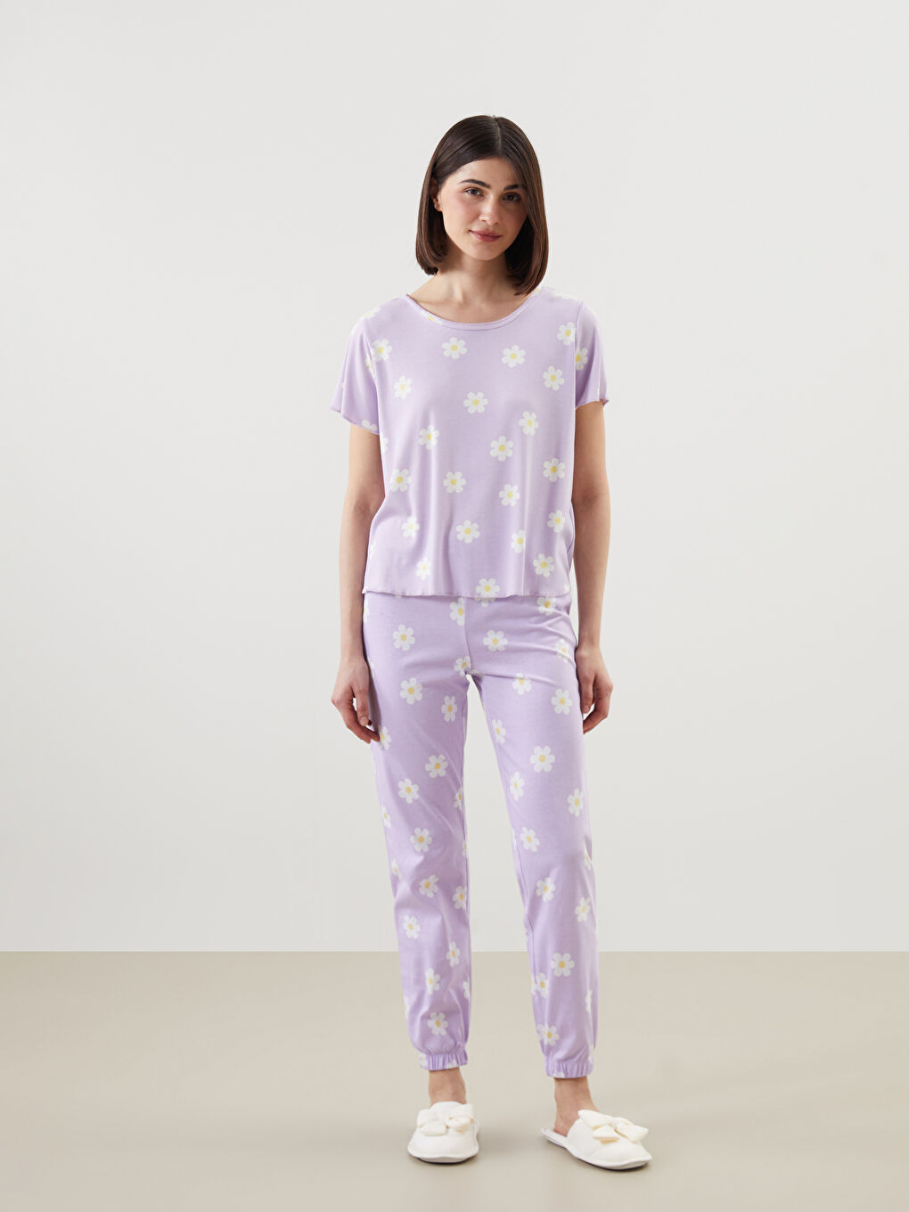 Lila Bisiklet Yaka Çiçekli Kadın Pijama Üstü-1