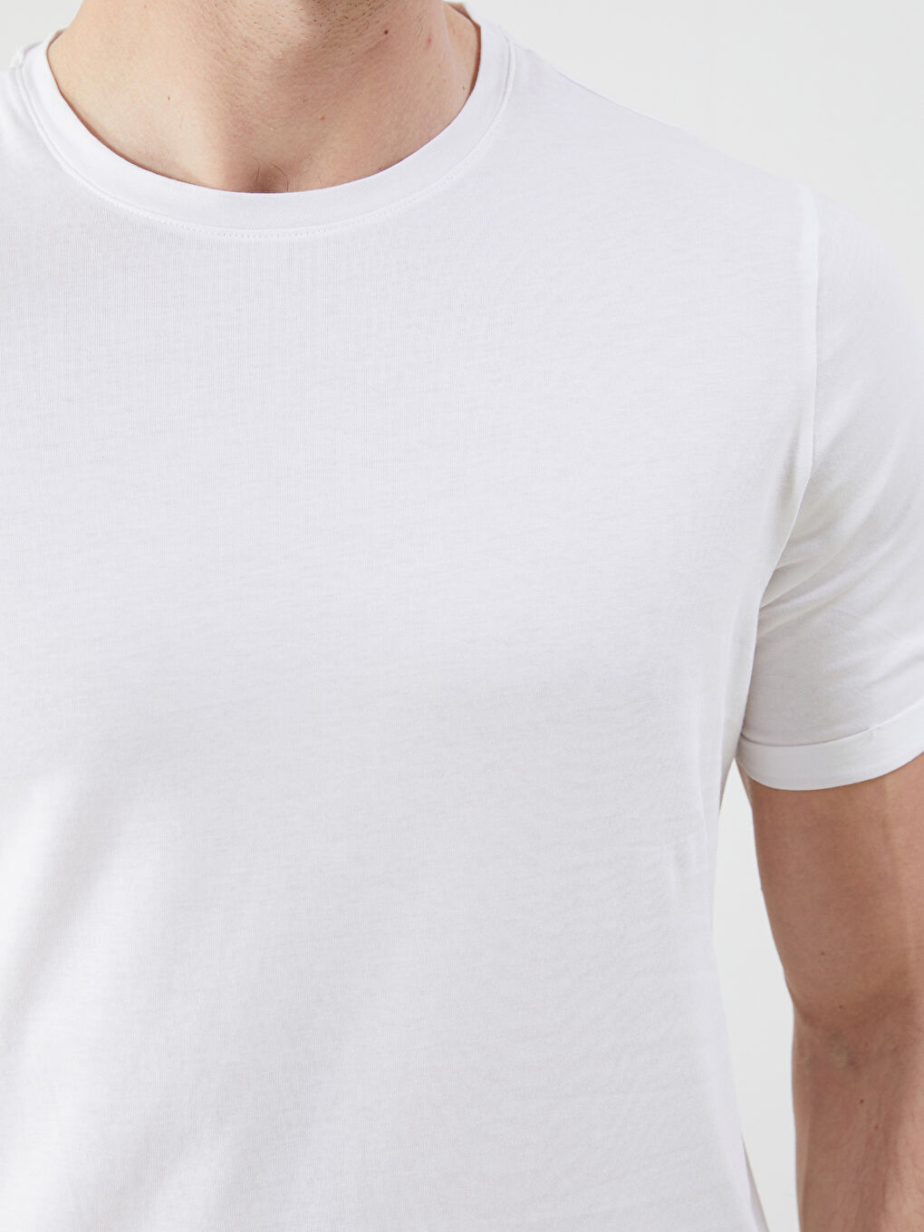 تيشيرت رجالي بياقة دائرية قماش جيرسي-2