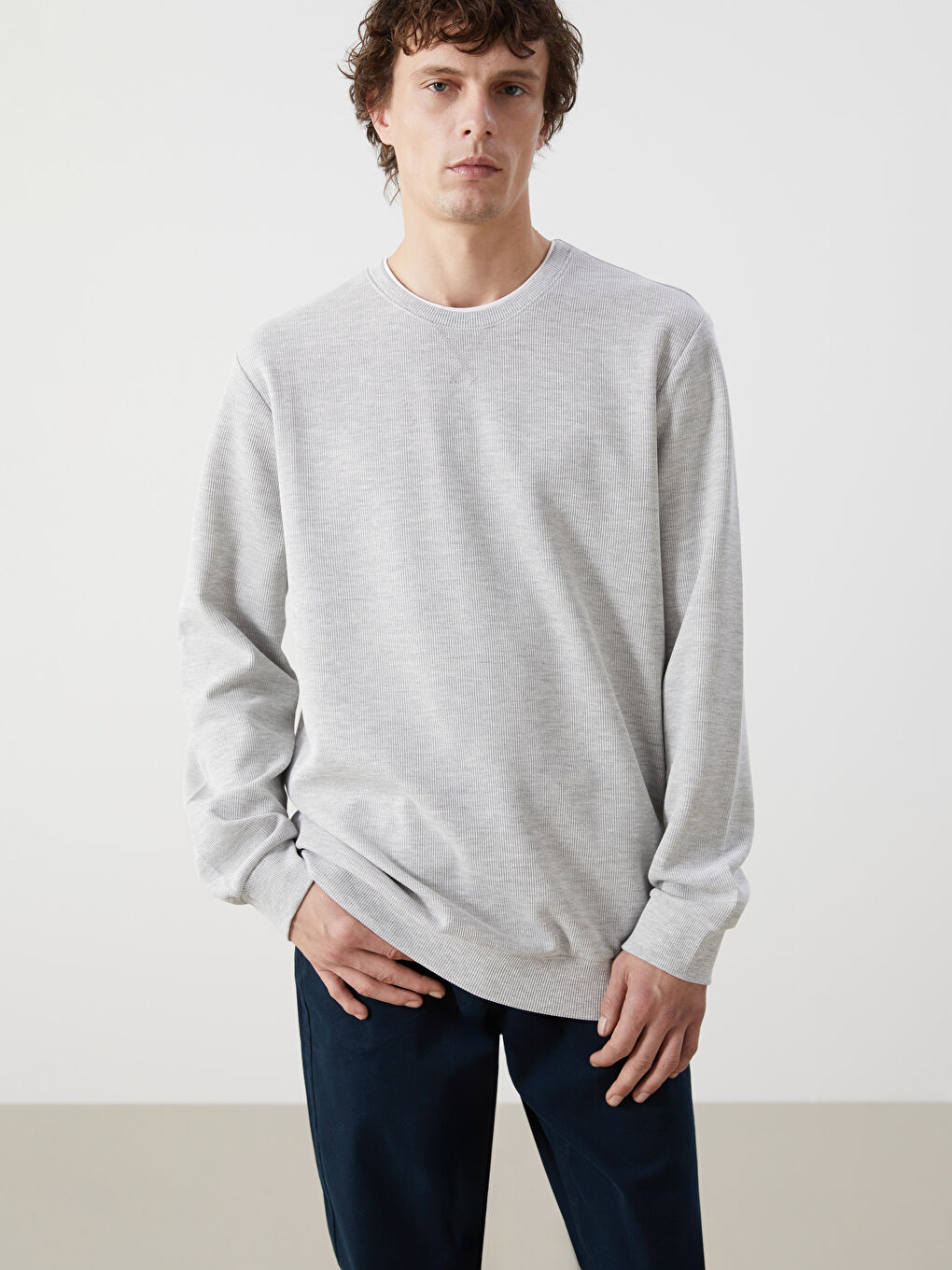 Sweat-shirt à Manches Longues pour Hommes avec Col Rond