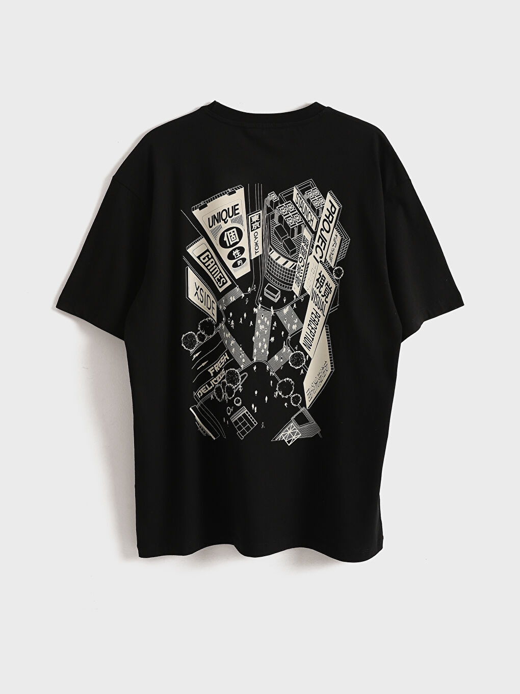 تیشێرت یه‌خه‌ خڕ چاپکراوی توکیۆ بۆ پیاوان-1