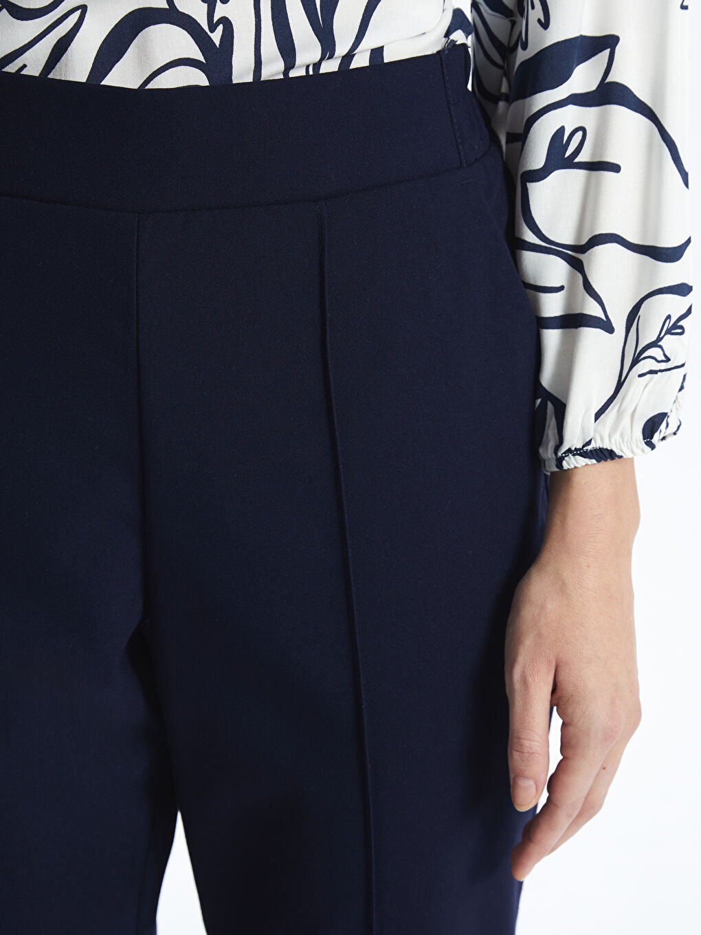 Pantalone za žene sa lastišem u struku -S52183Z8-R3V