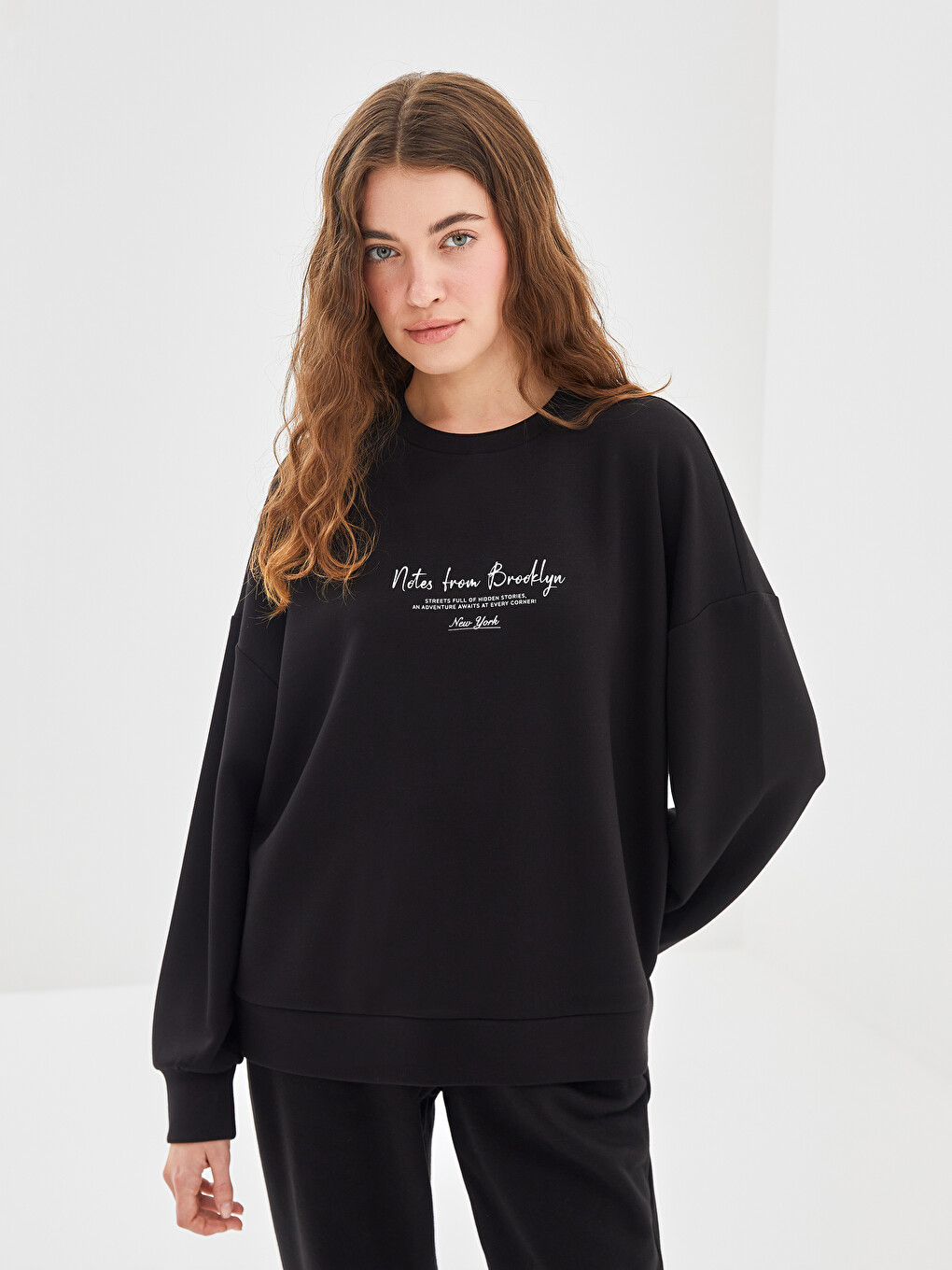 Sweat-shirt Femme Brooklyn - Col Rond, Coupe Ample - Manches Longues - Matière Coton/polyester - Style Décontracté Y2K