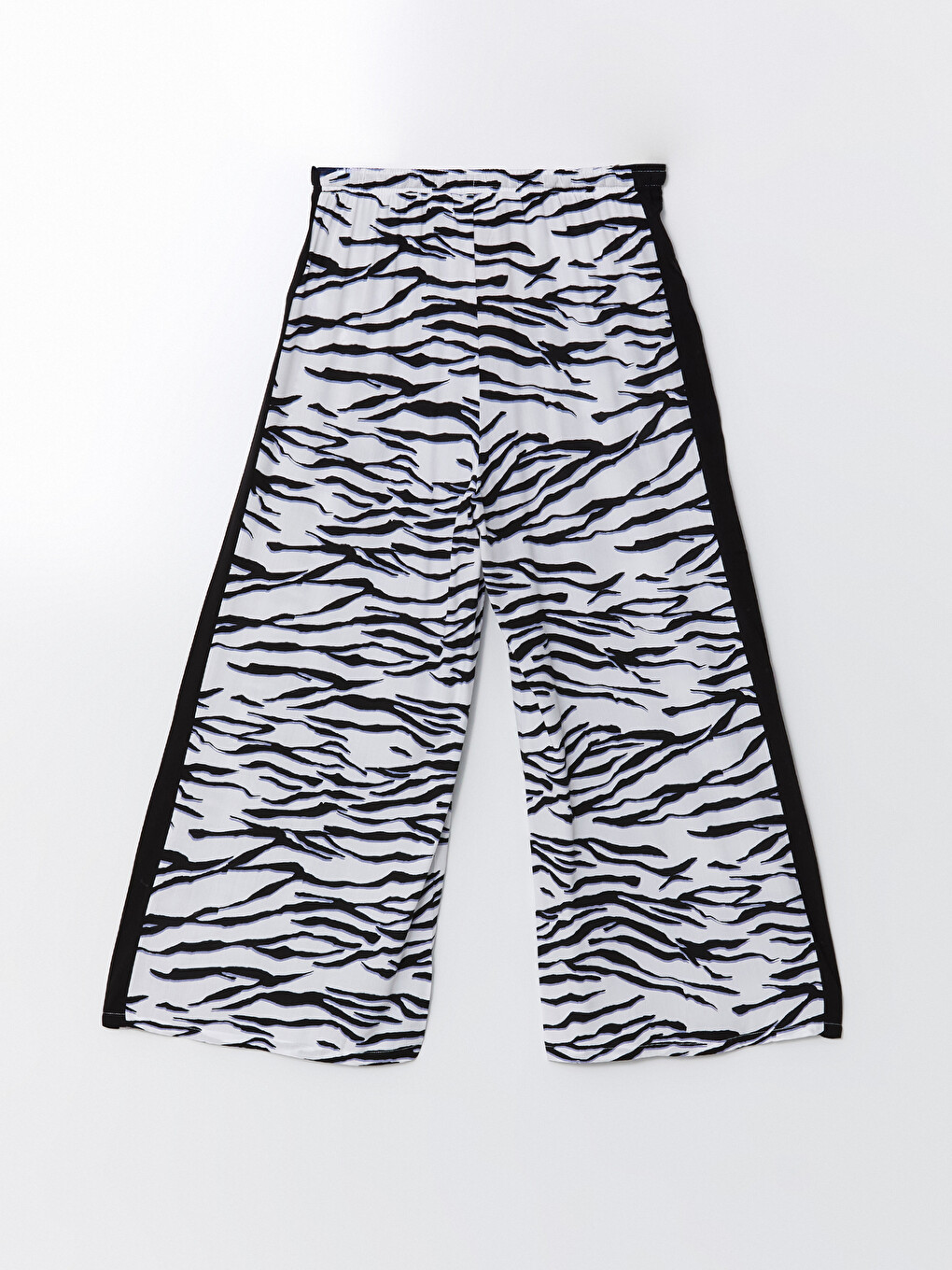 Beyaz Zebra Desenli Kadın Kapri Pijama Altı-1