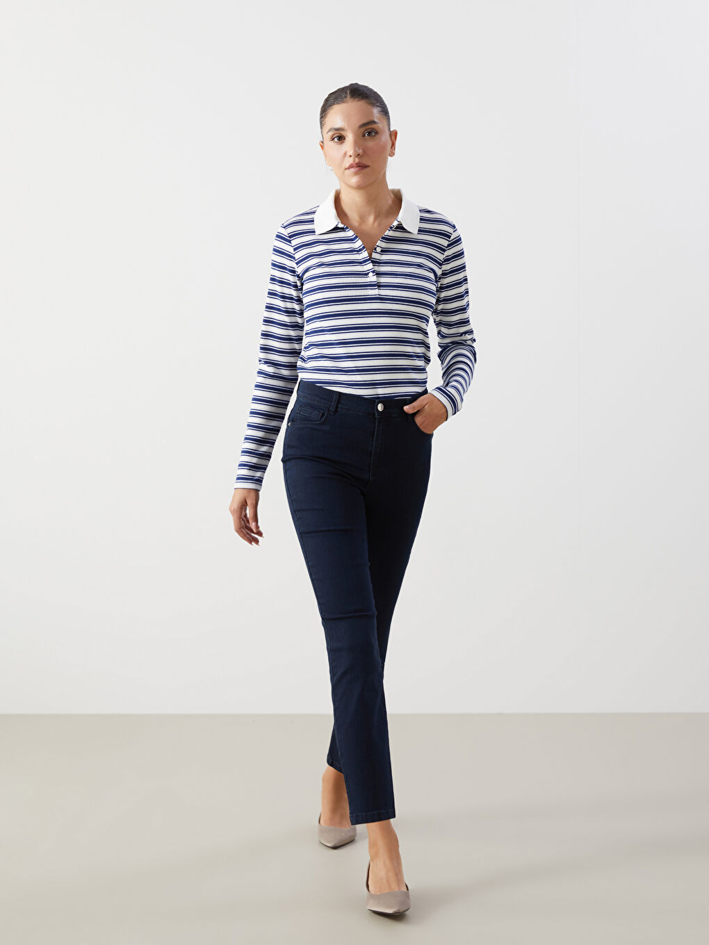 Straight Fit Women's Jeans