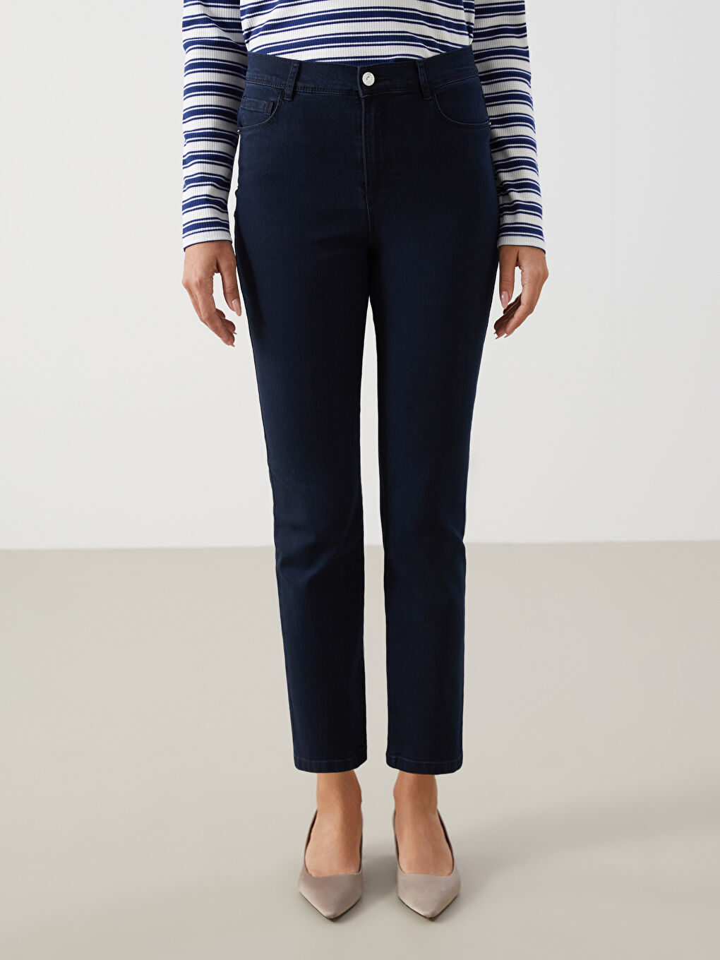 Straight Fit Women's Jeans-1