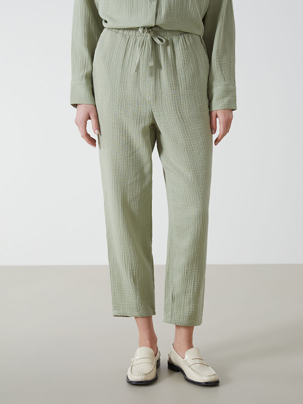Elastic Waist Straight Muslin Women's Trousers -S52601Z8-VKZ