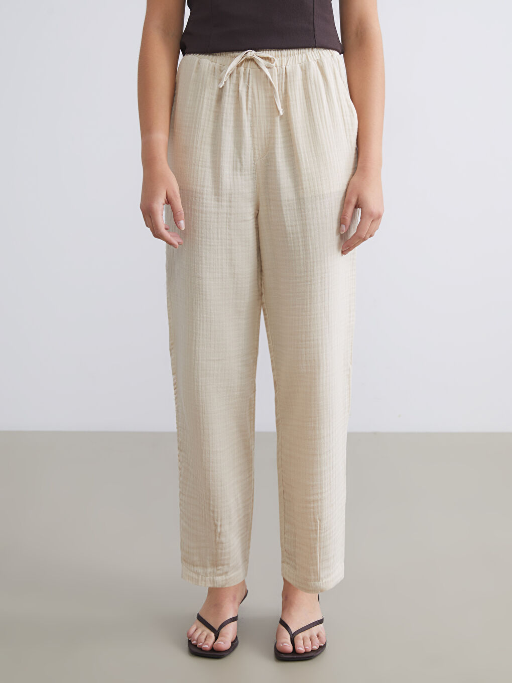 Elasticated Waist Plain Muslin Women's Trousers-2