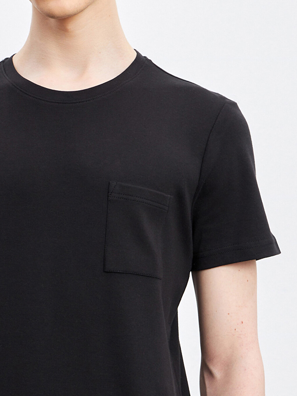 T-shirt E Thjeshtë Me Xhep, Jakë E Rrumbullakët Për Burra-2