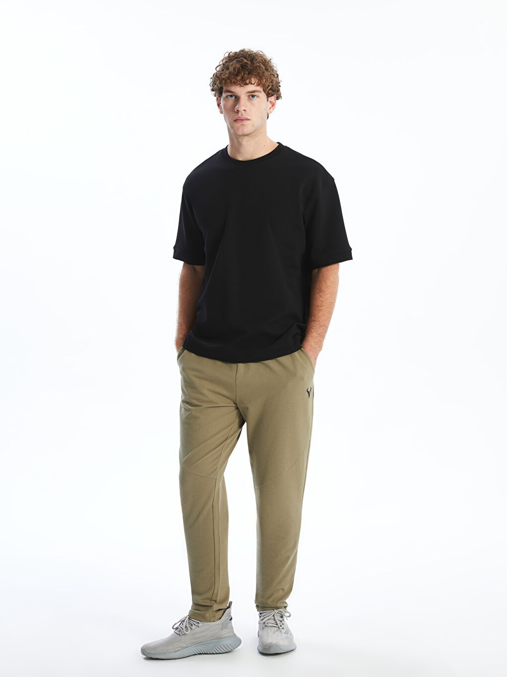 Standard Fit Men's Sweatpants -S52615Z8-Q7M