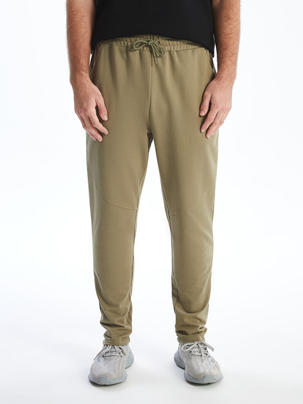 Standard Fit Men's Sweatpants -S52615Z8-Q7M
