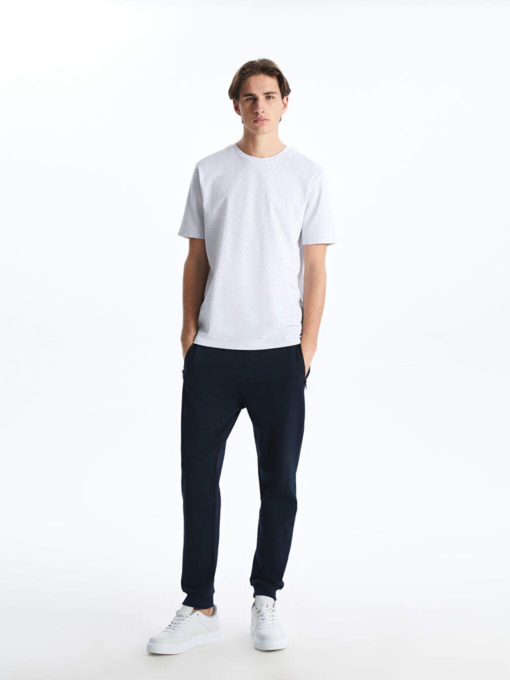 پانتۆڵی ئارەقە فیتی ئاسایی - بۆ پیاوان