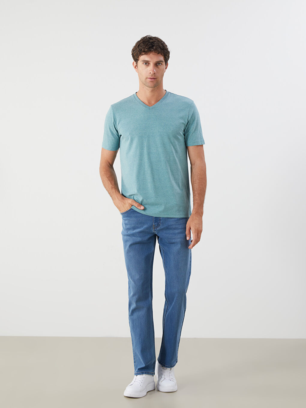 LCWAIKIKI كلاسيك تیشێرت یاخەی V قۆڵ کورت جێرسی بۆ پیاوان -S52843Z8-LA4