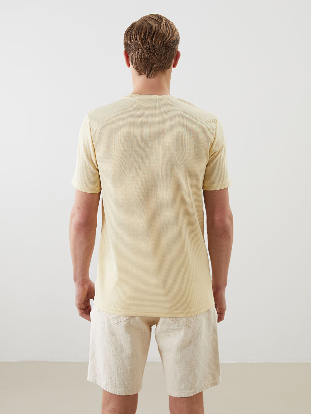 Sarı Bisiklet Yaka Kısa Kollu Erkek Dokulu Tişört-3