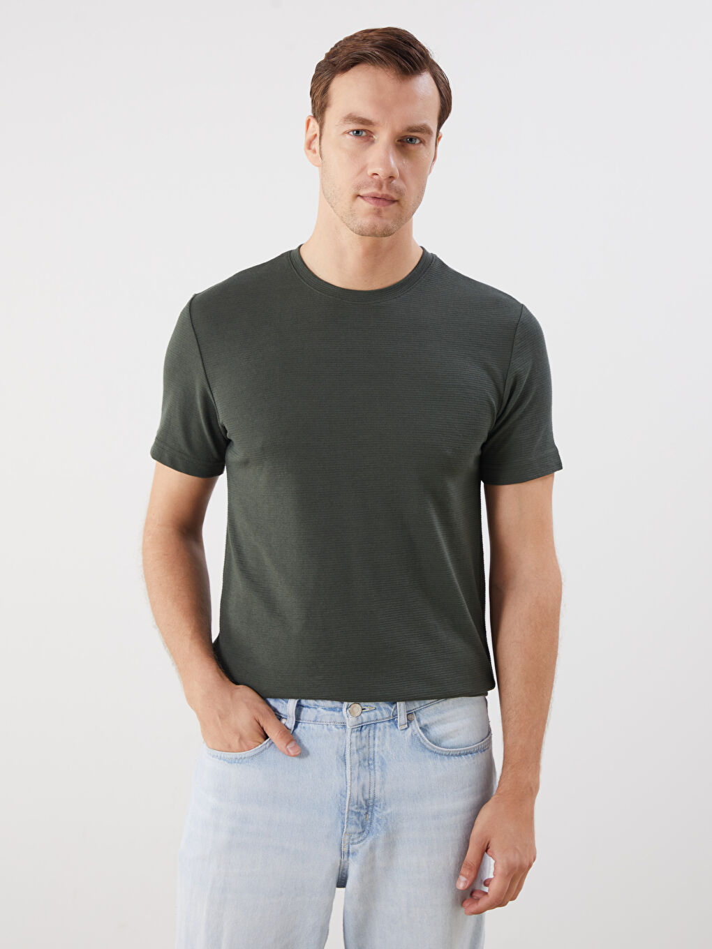 Haki Bisiklet Yaka Kısa Kollu Erkek Dokulu Tişört