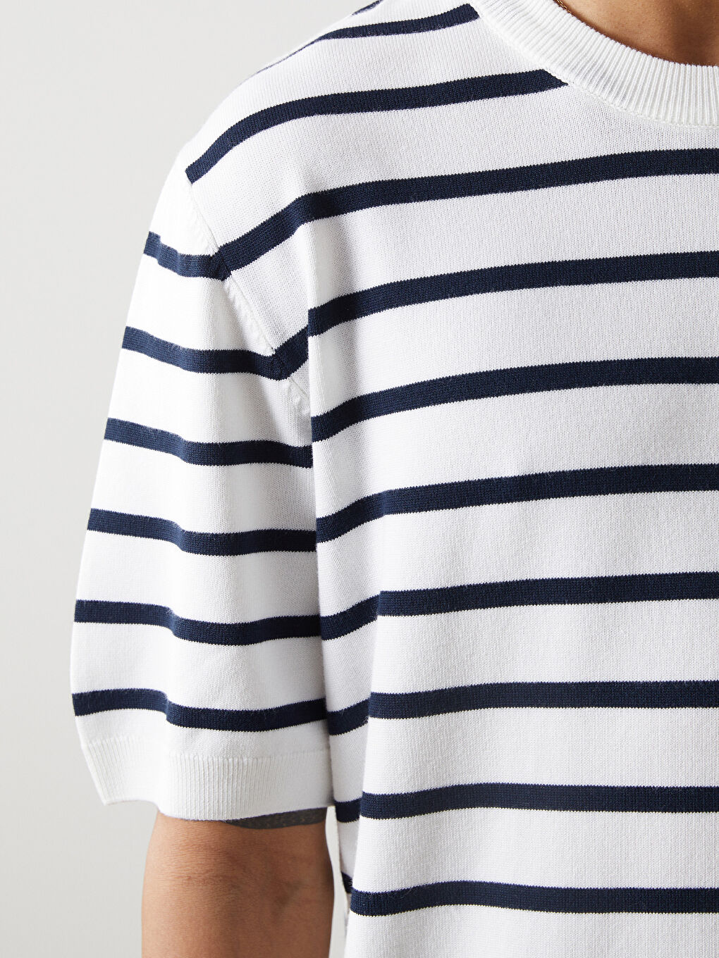 Crew Neck Short Sleeve Striped Men's Knitwear Sweater -S52898Z8-EEW