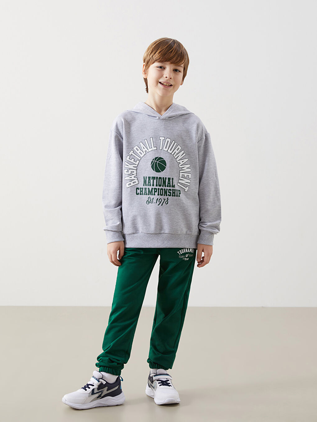 LCW Kids Gri Kapüşonlu Erkek Çocuk Eşofman Takım - 1