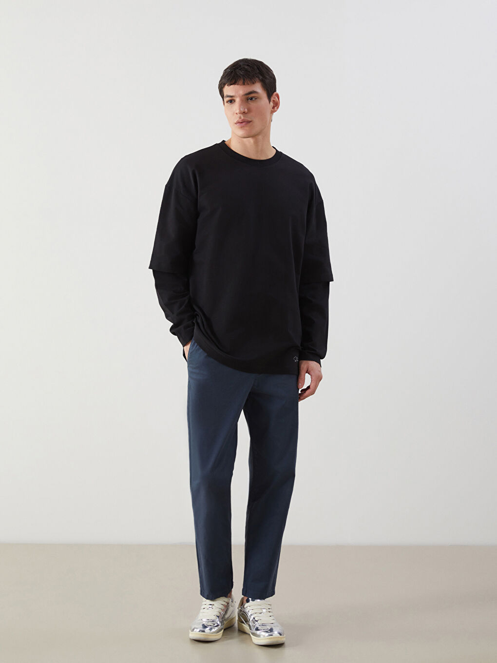 Siyah Bisiklet Yaka Uzun Kollu Erkek Sweatshirt-1