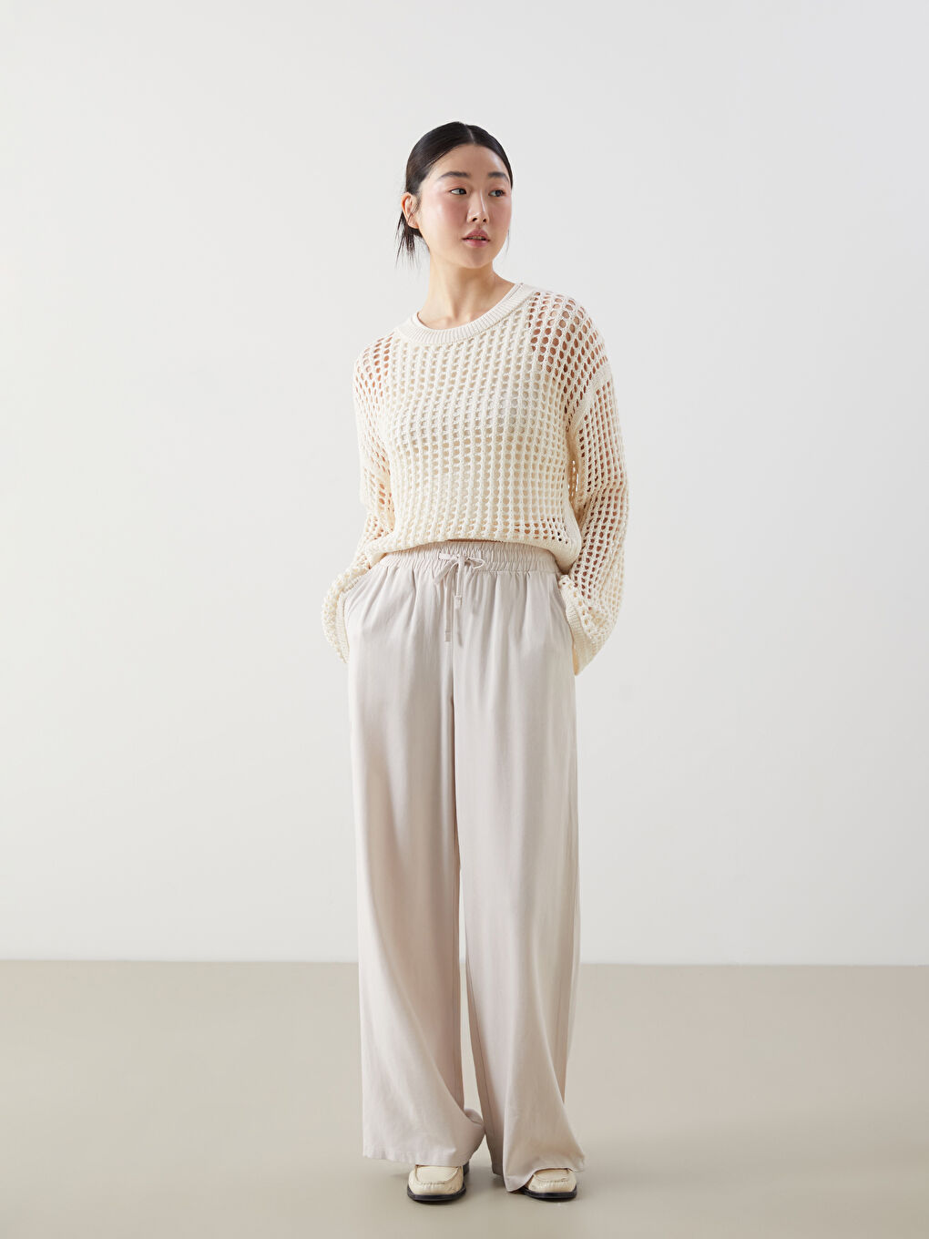 Women's Elastic Waist Linen Blend Trousers