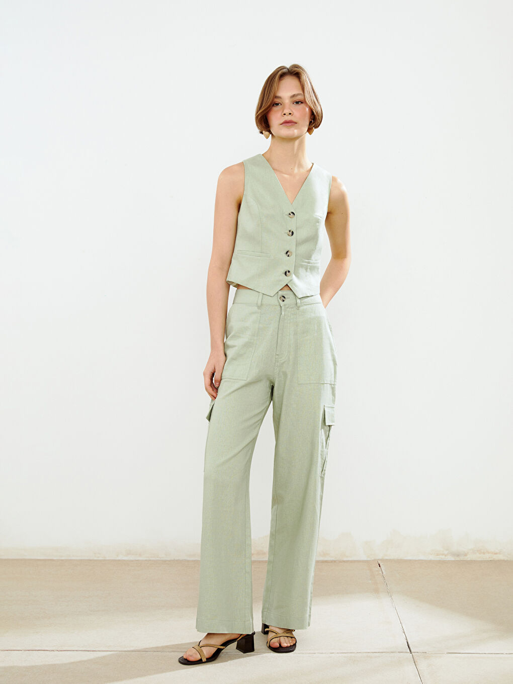 Loose Fit Linen Blend Women's Cargo Trousers -S53027Z8-VKZ