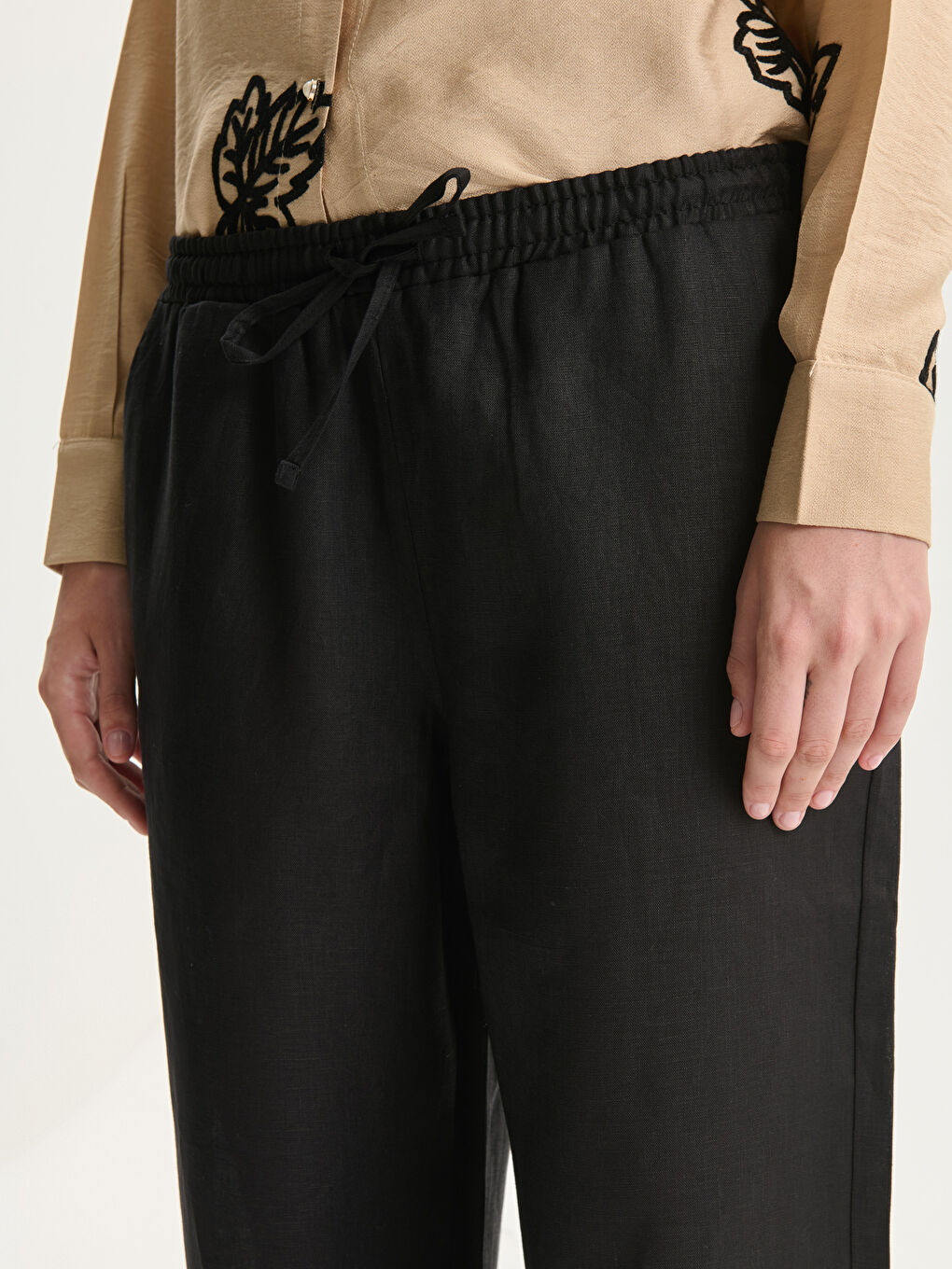 CRNA Pantalone Žene -S53028Z8-CVL