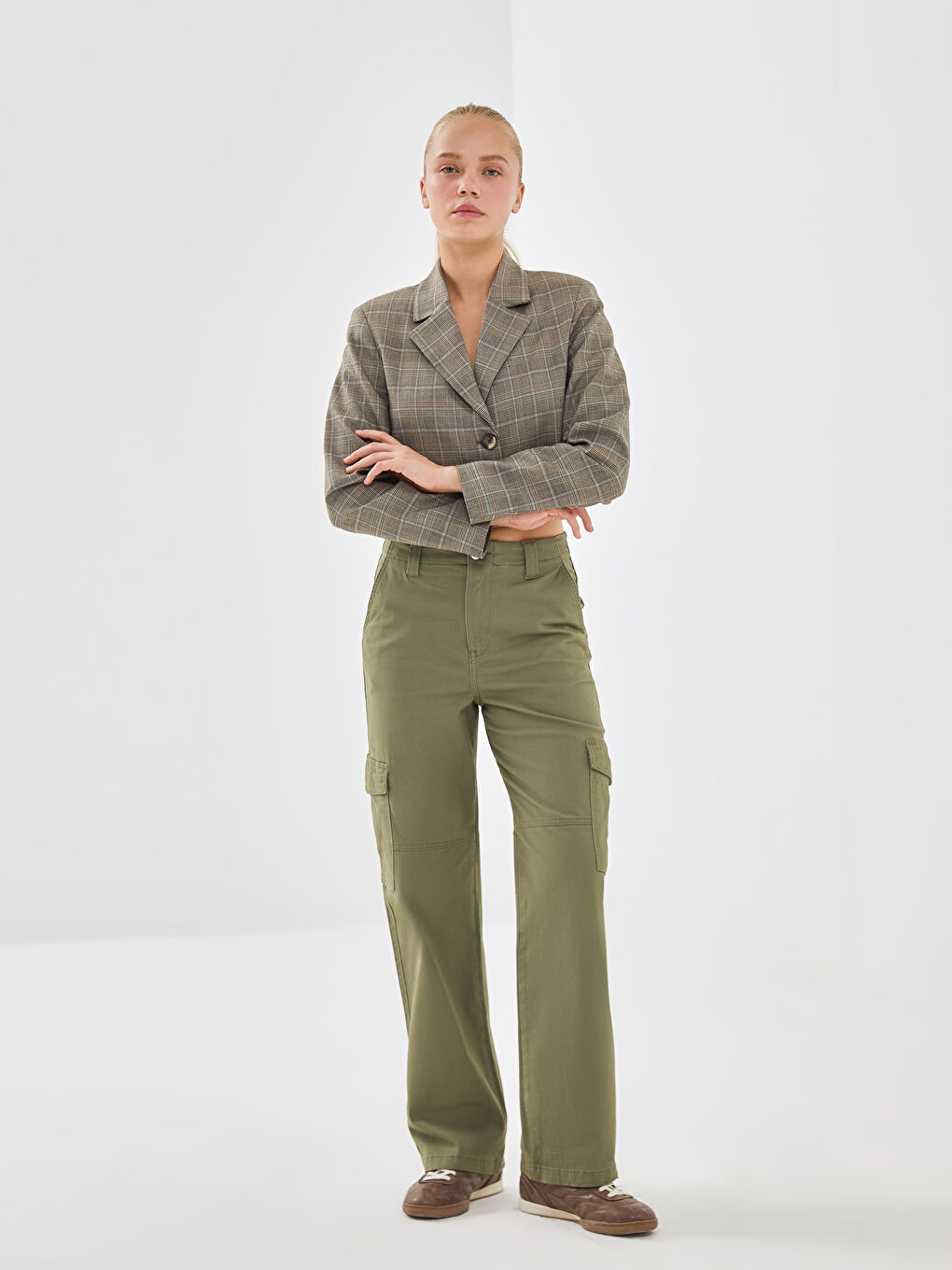 Regular fit kargo pantalone od gabardena za žene -S53031Z8-PX1