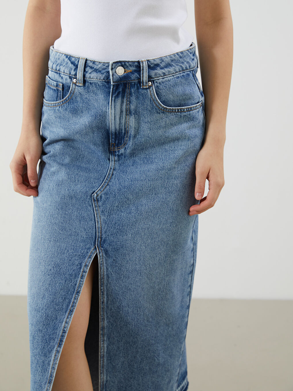 Slim Fit Denim Skirt -S53119Z8-Q6L