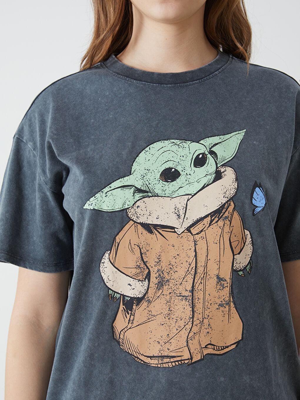 LCW Modest Bisiklet Yaka Baby Yoda Baskılı Penye Kadın Tişört -S53161Z8-JQN