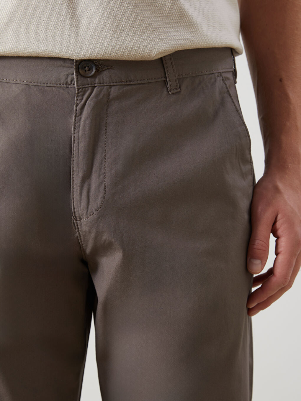 Relaxed Fit Men's Chino Trousers -S53170Z8-KDE