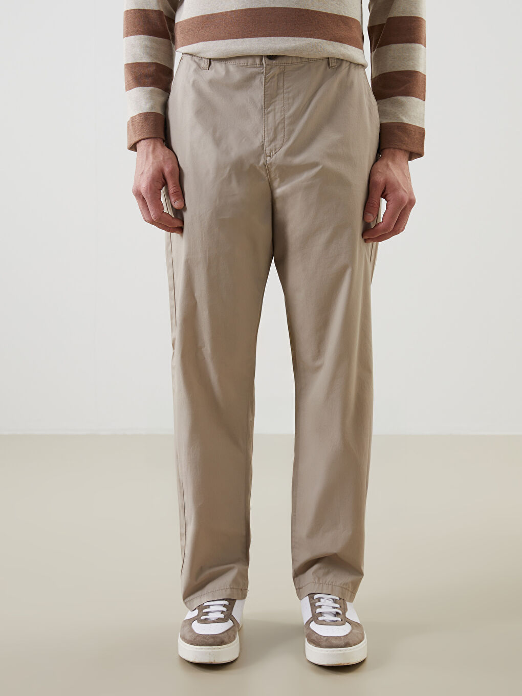 Čino pantalone za muškarce, opuštenog kroja -S53170Z8-S2N