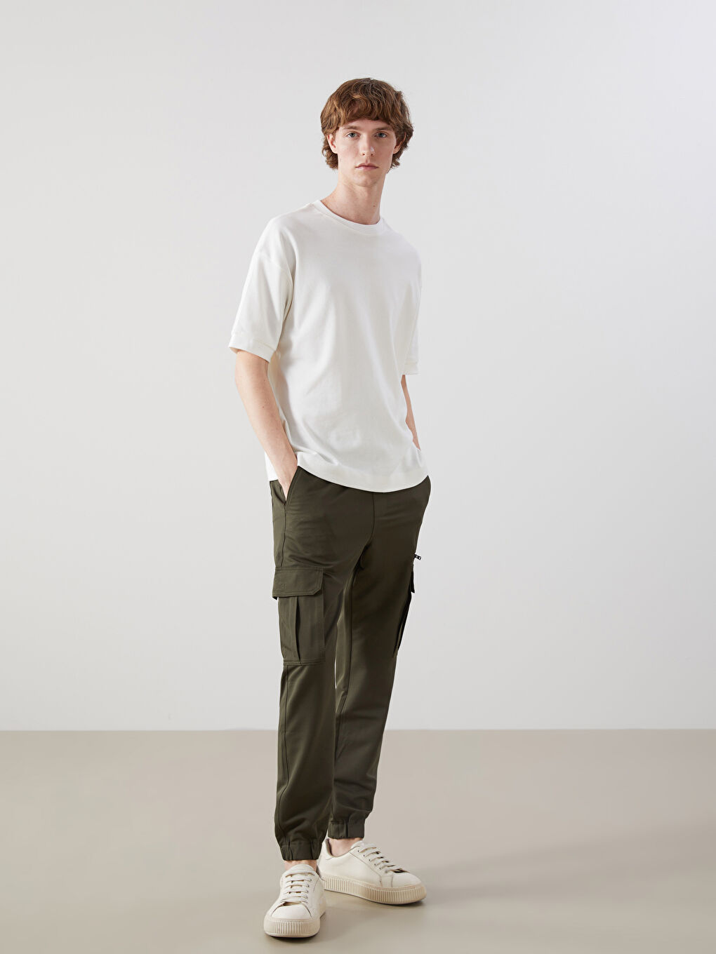 TAMNO ŽUTA Jogger pantalone Muškarci -S53188Z8-MGL