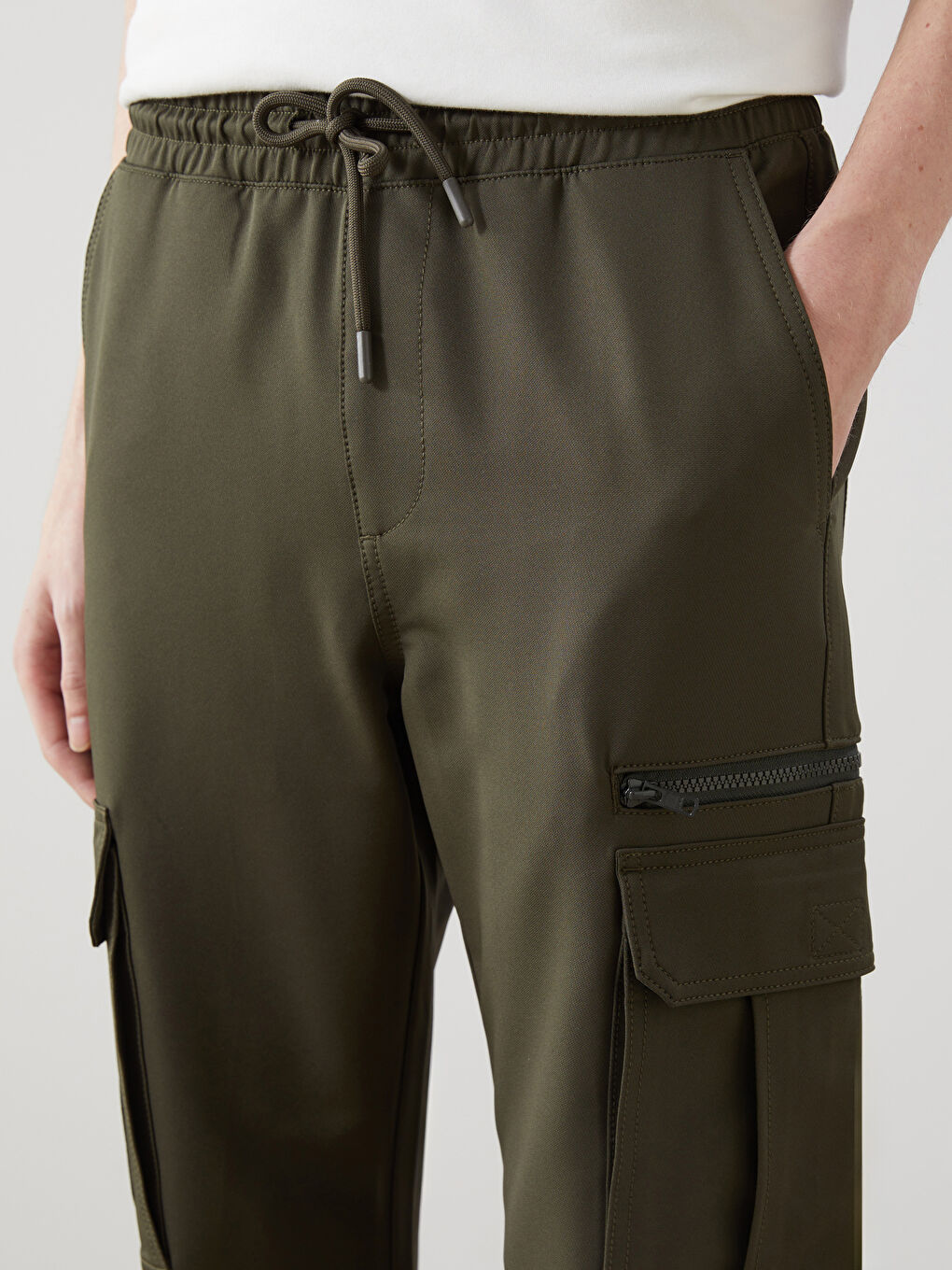 TAMNO ŽUTA Jogger pantalone Muškarci -S53188Z8-MGL