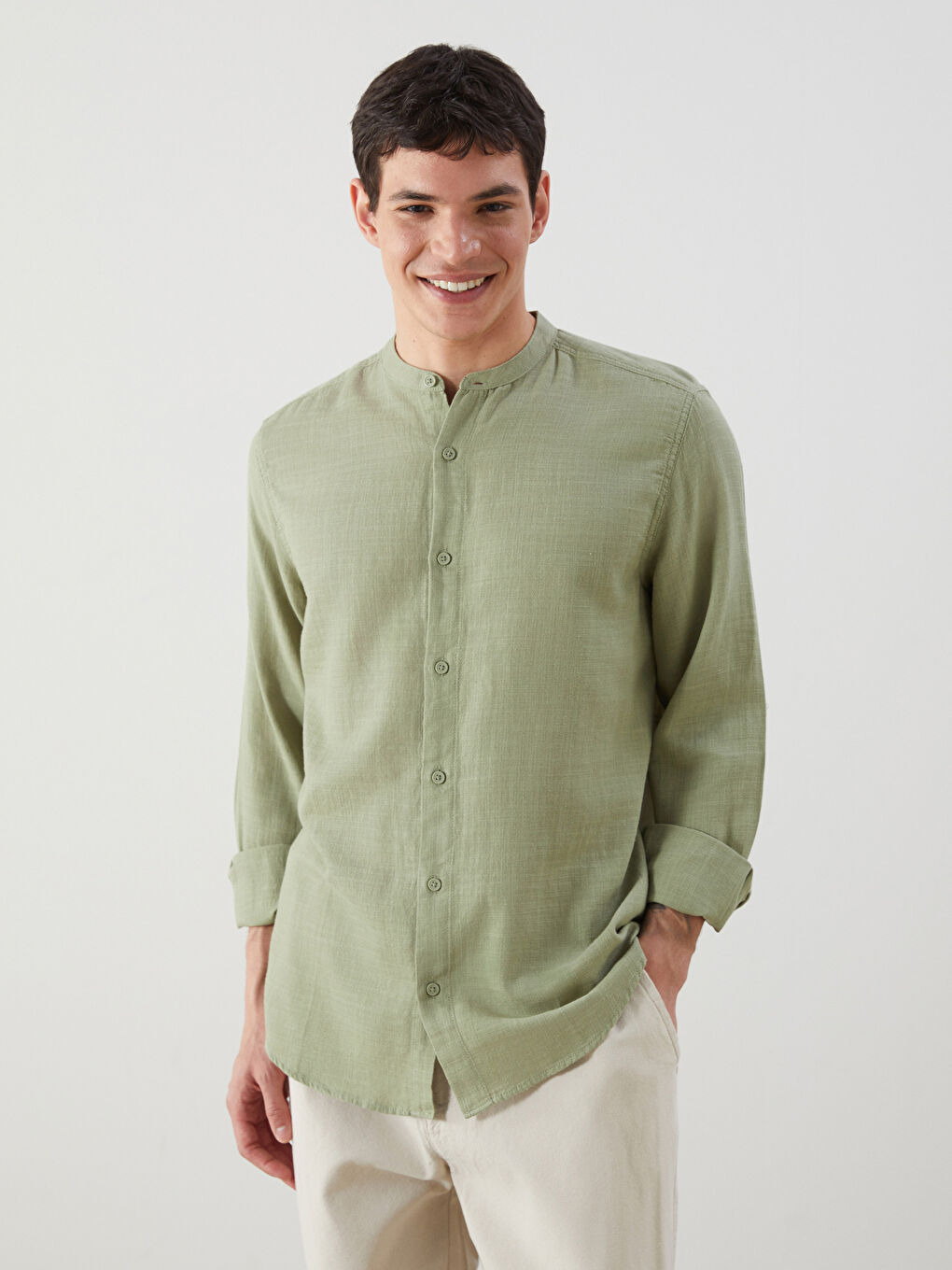 Chemise à Manches Longues Col Mao Coupe Régulière pour Hommes