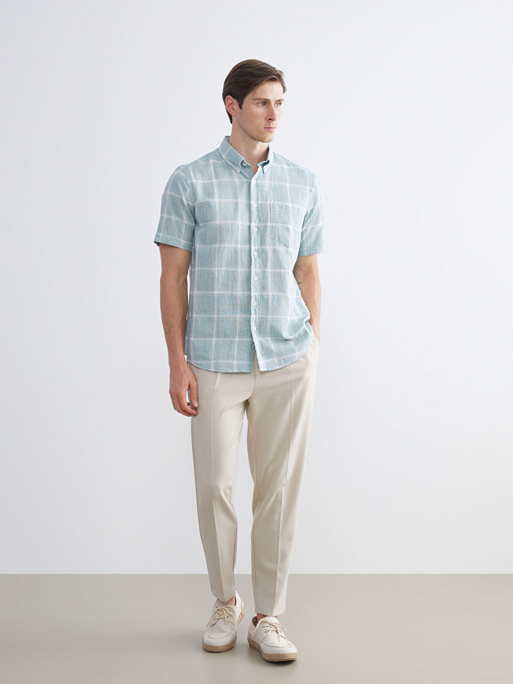 LCWAIKIKI Classic Regular Fit Short Sleeve Plaid Poplin Men's Shirt -S53338Z8-LM7