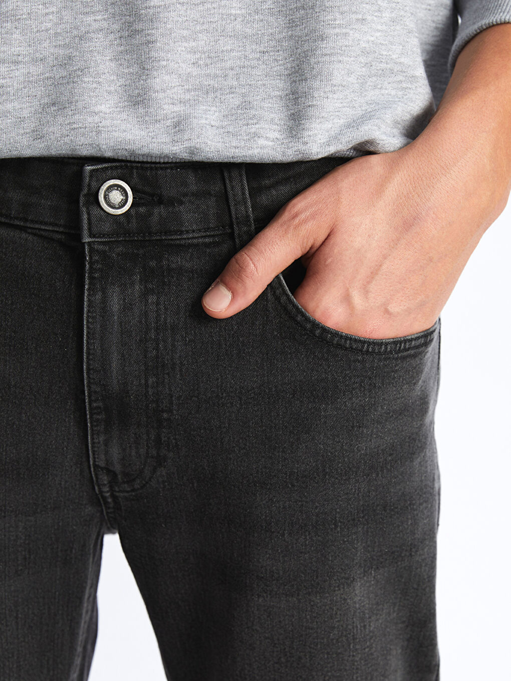 750 Slim Fit Men's Jeans -S53367Z8-M0U