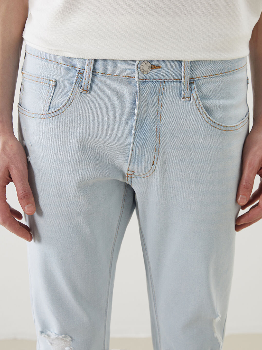 750 Slim Fit Men's Jeans -S53401Z8-311