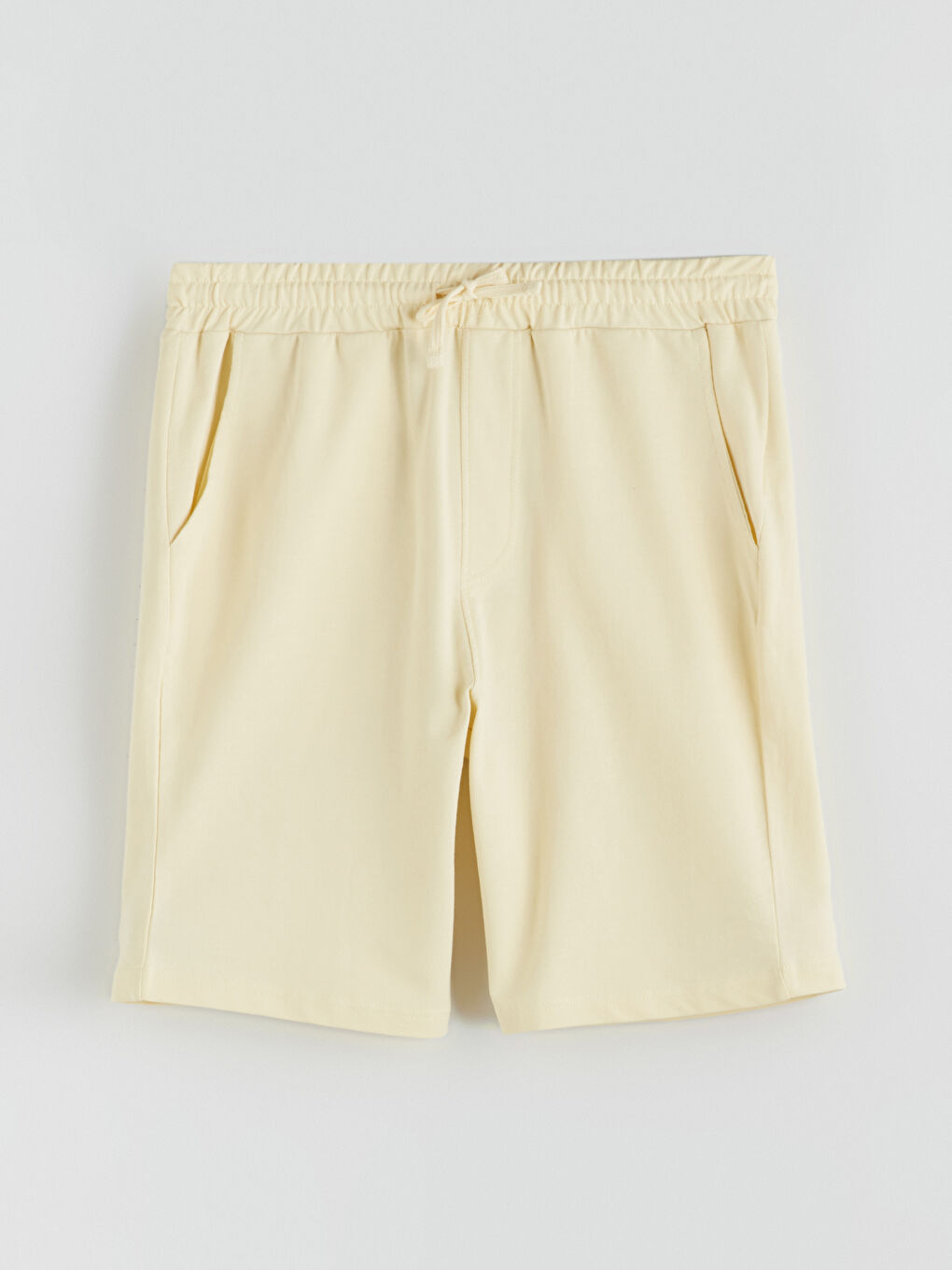 LCWAIKIKI Classic Standard Fit Men's Shorts -S53431Z8-94T