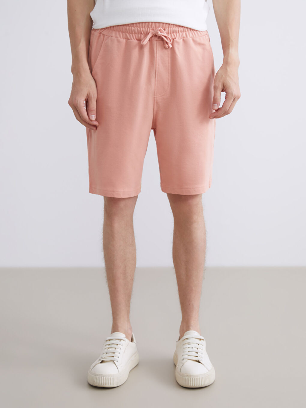 Pembe Standart Kalıp Erkek Şort-1