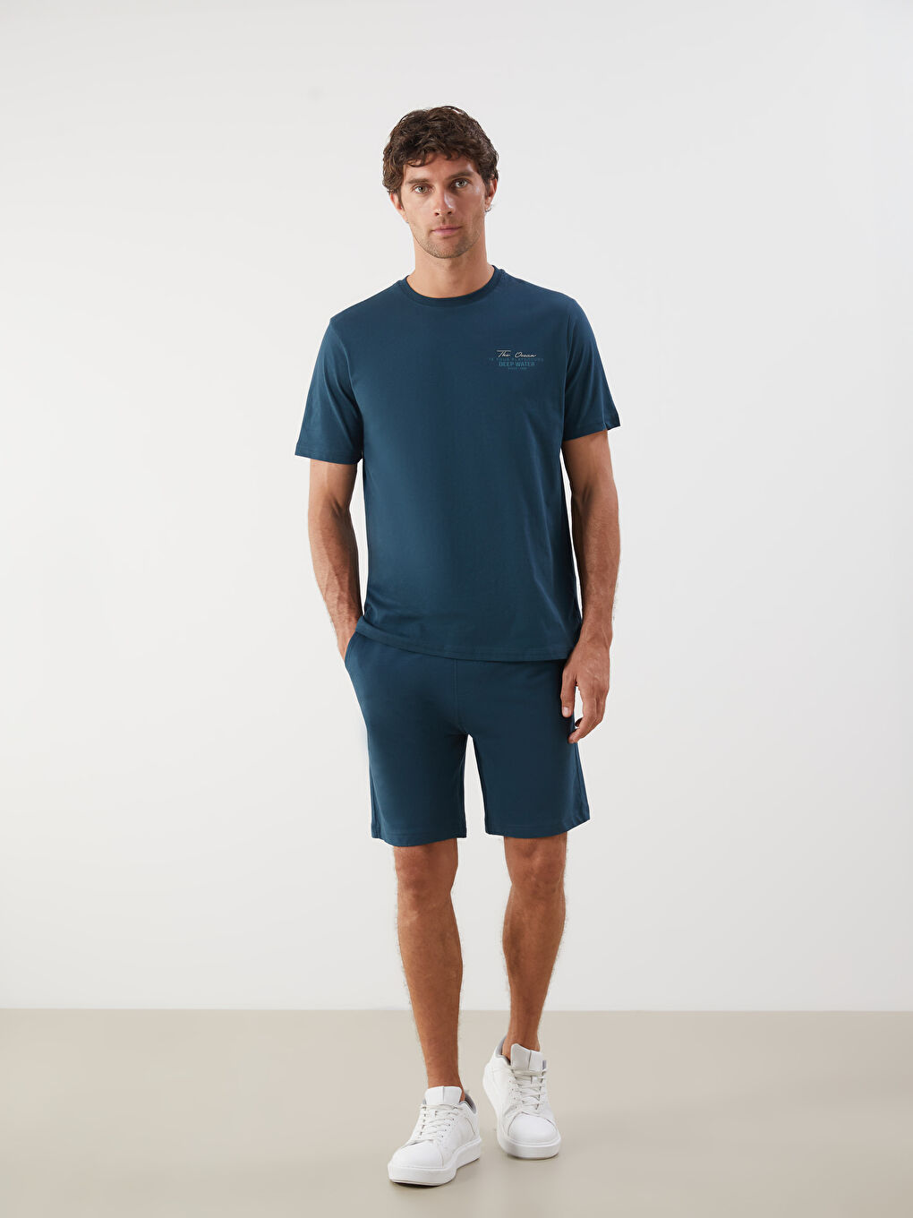 Standard Fit Men's Shorts -S53431Z8-QT0