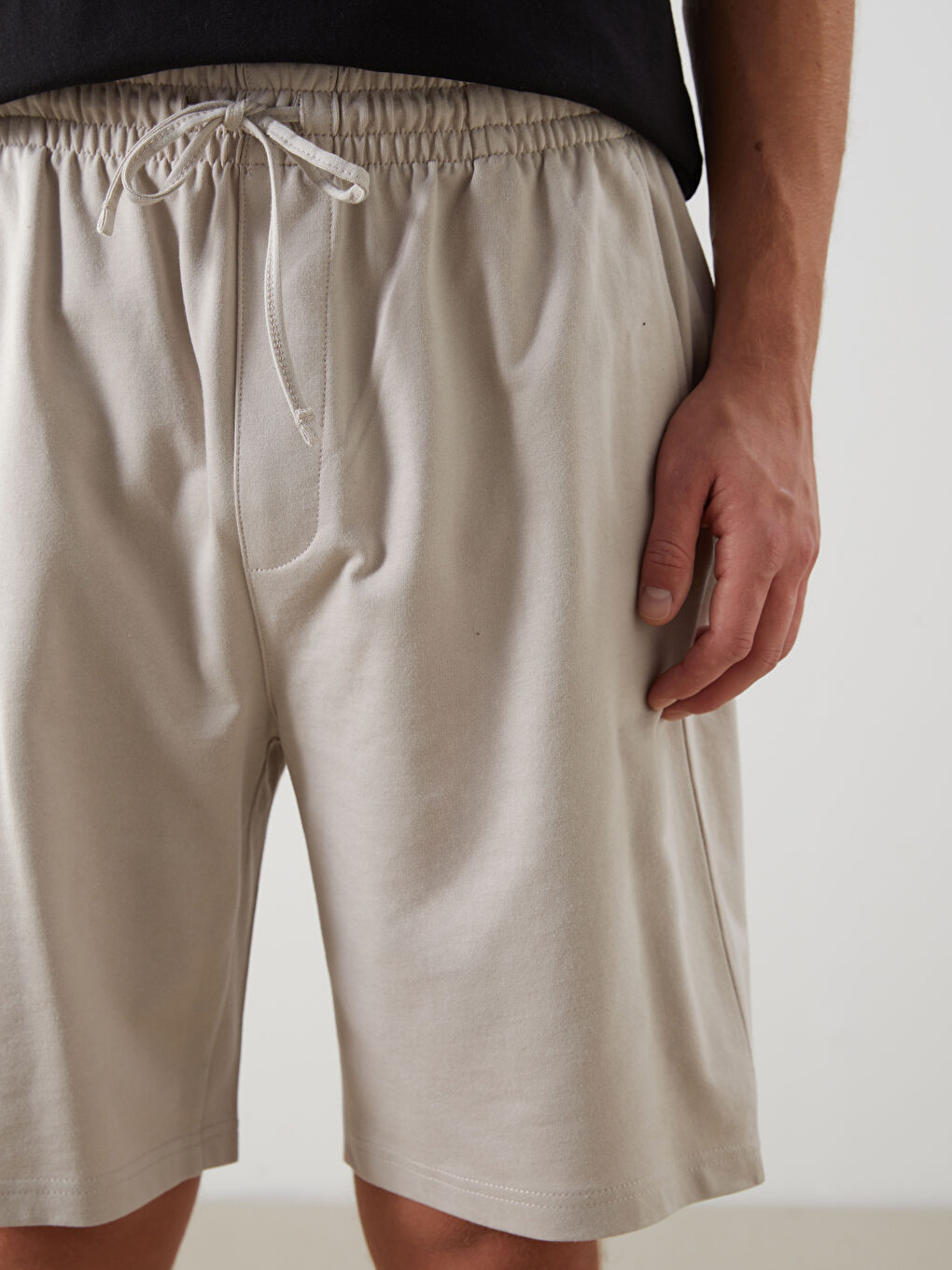 LCWAIKIKI Classic Standard Fit Men's Shorts -S53431Z8-SNE