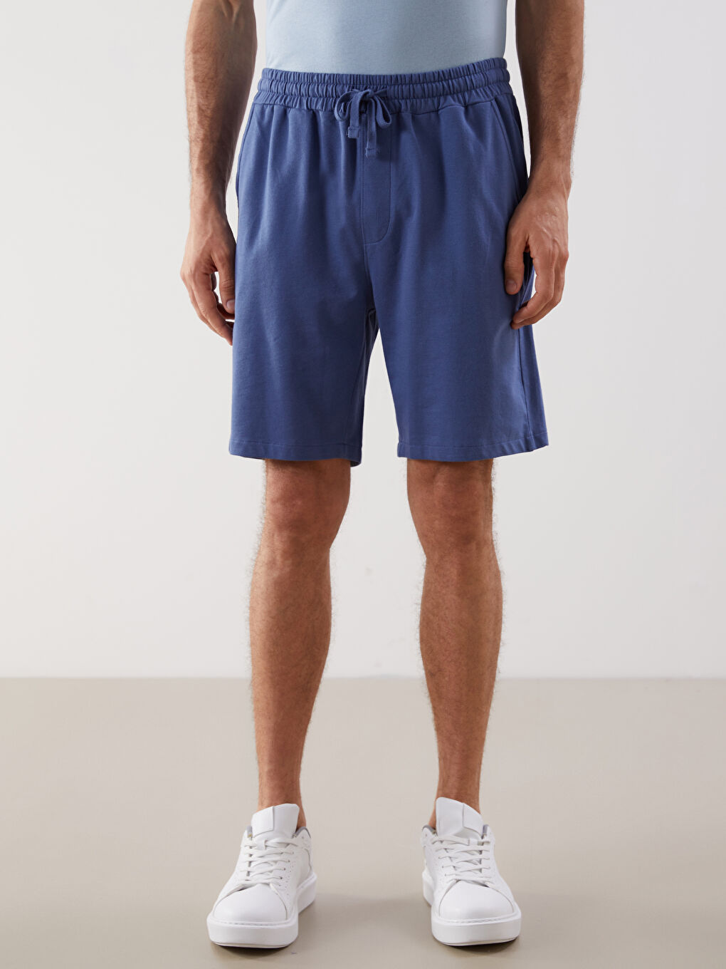 Standard Fit Men's Shorts -S53431Z8-SXK