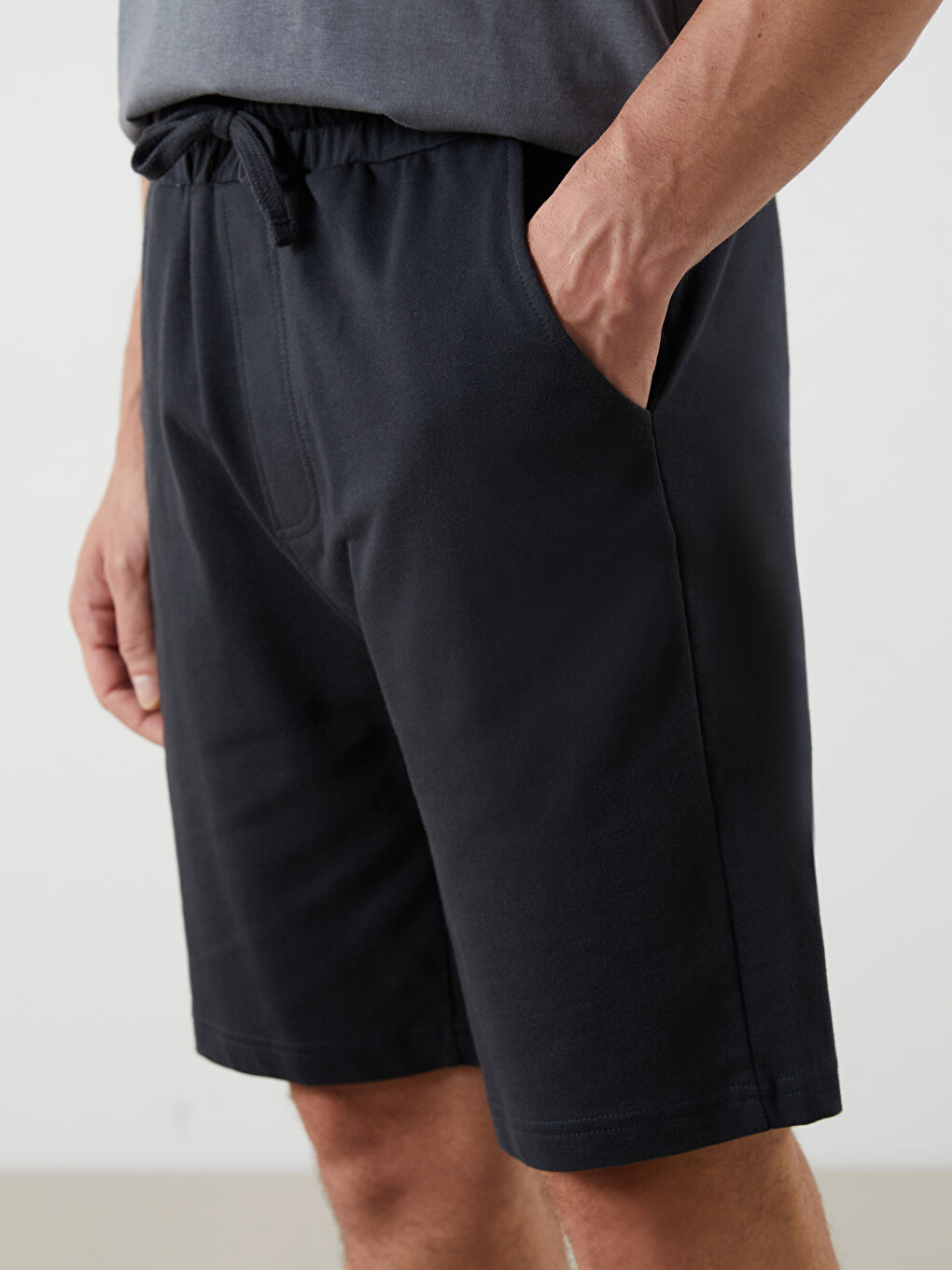 LCWAIKIKI كلاسيك شۆرت خه‌ڵوزی پیاو -S53431Z8-ZCE