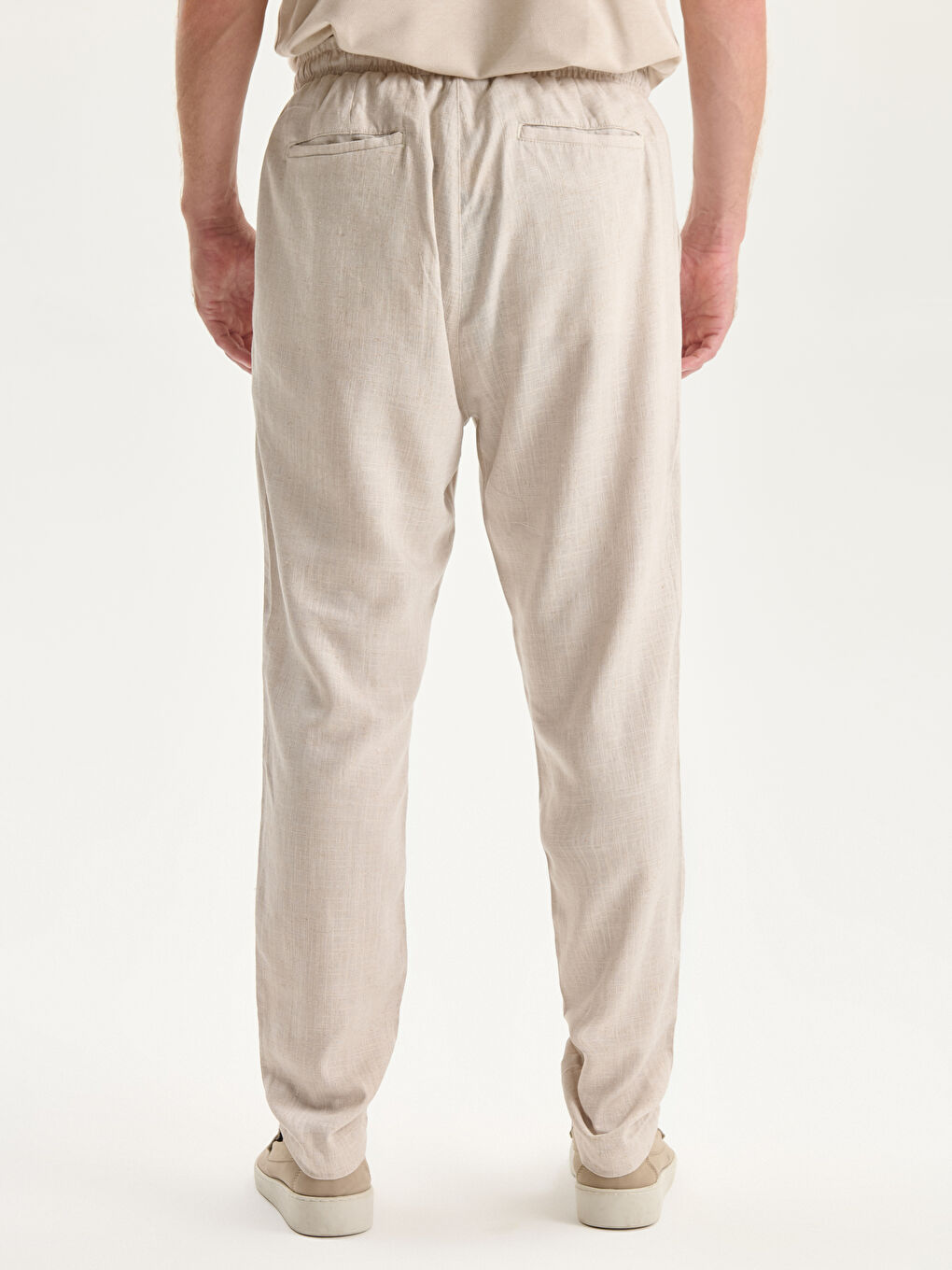 بنطلون خليط كتان بقصة عادية للرجال-3