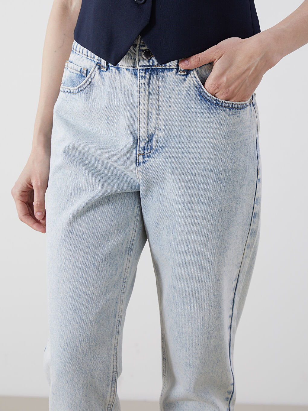 Elasticated Waist Slouchy Fit Women's Jeans -S53988Z8-311