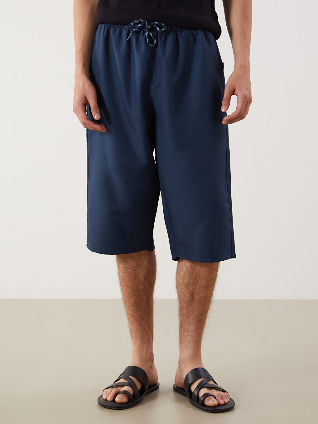 LCW SWIMWEAR Indigo Diz Altı Boy Erkek Deniz Şortu - 1