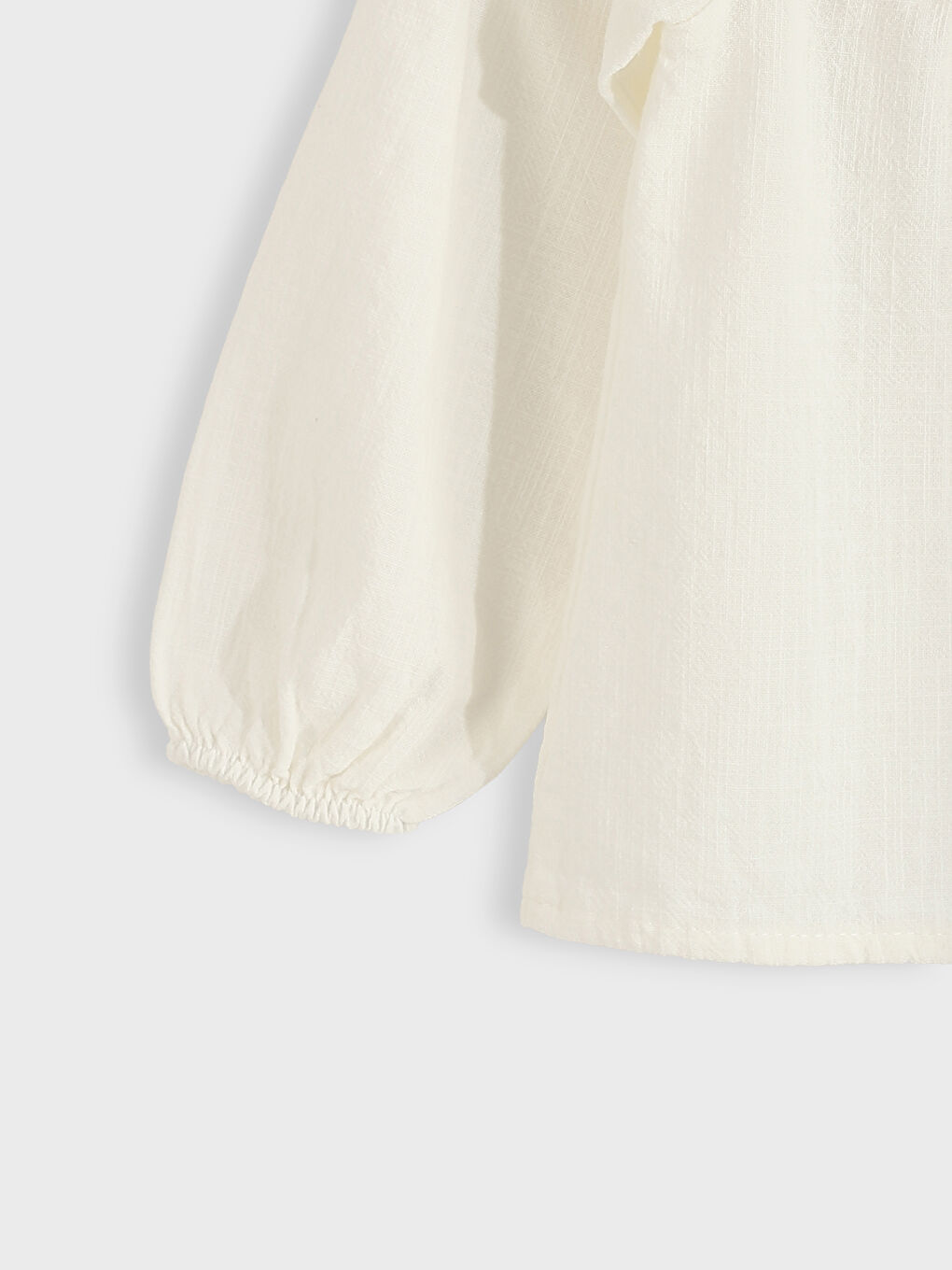 მრგვალი საყელო მოქარგული გოგონებისთვის ბლუზი-2