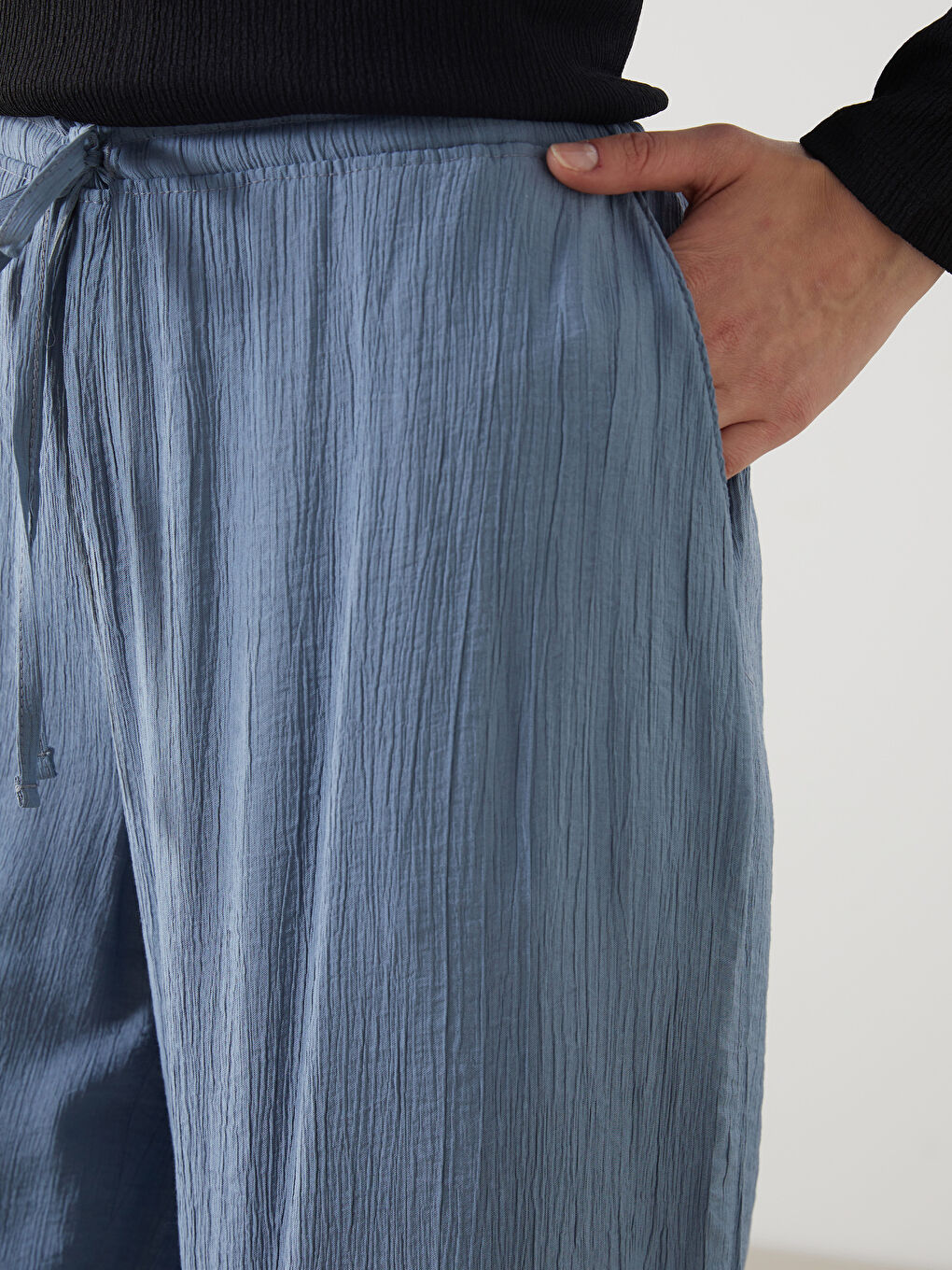 LCW Modest Elasticated Waist Textured Women's Trousers -S54390Z8-Q6L