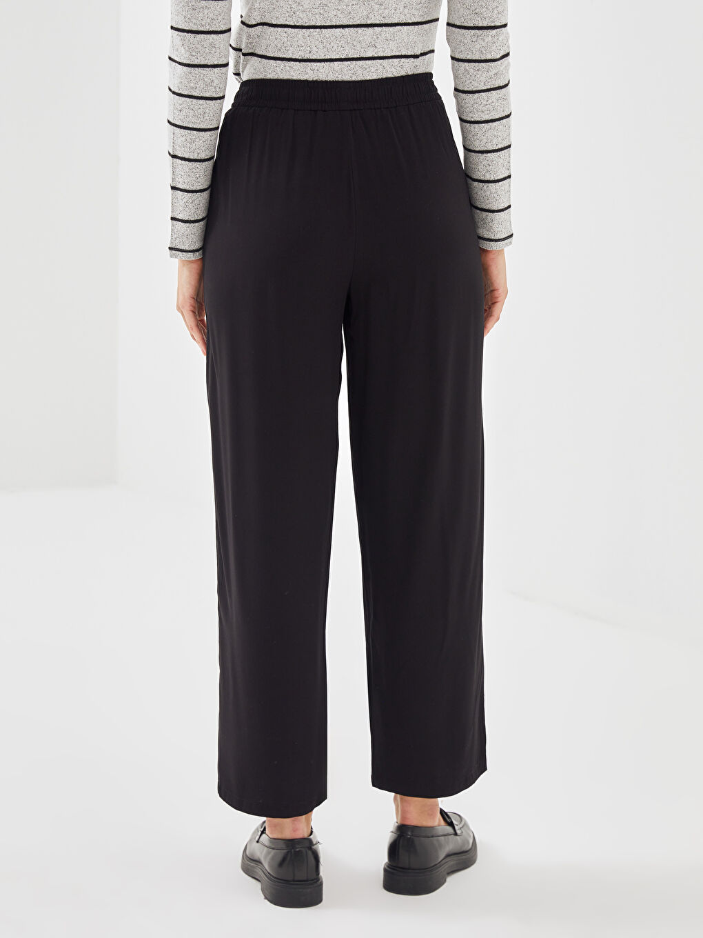 Pantalon à Taille Élastiquée à Jambe Large pour Femmes-3