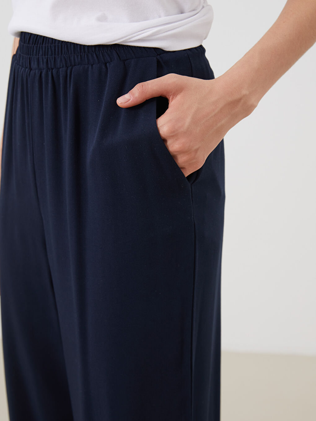 Lacivert Beli Lastikli Geniş Paça Kadın Pantolon-2