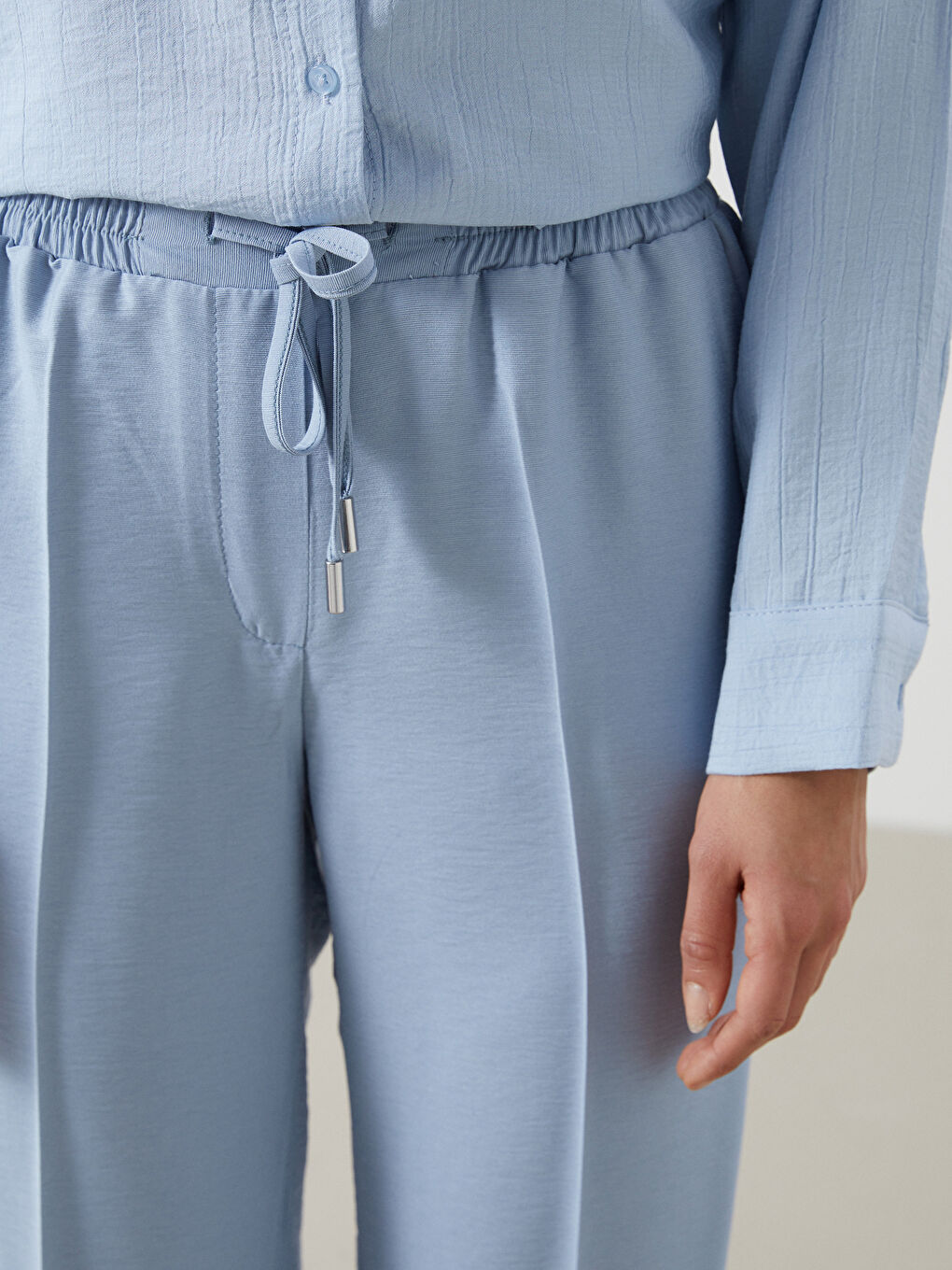 LCW Modest Beli Lastikli Havuç Kesim Kadın Pantolon -S54396Z8-R0T